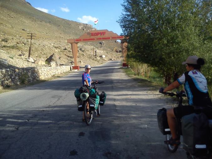 969969_618341628184256_890969846_n